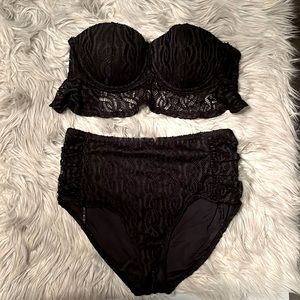 Black Strapless Biki Set w/ Highwaisted Bottoms